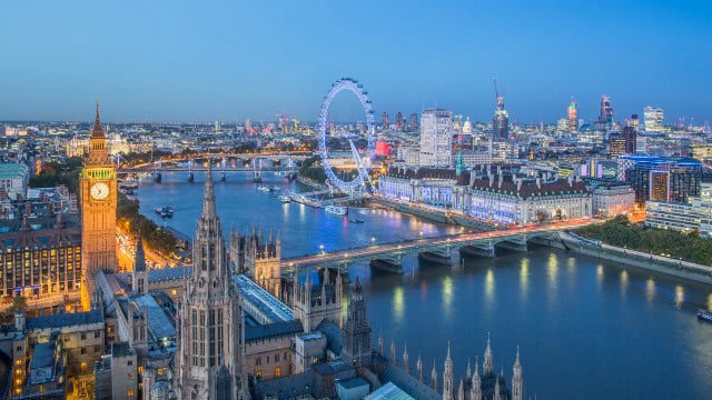 UK and Ireland Swinger Tour
